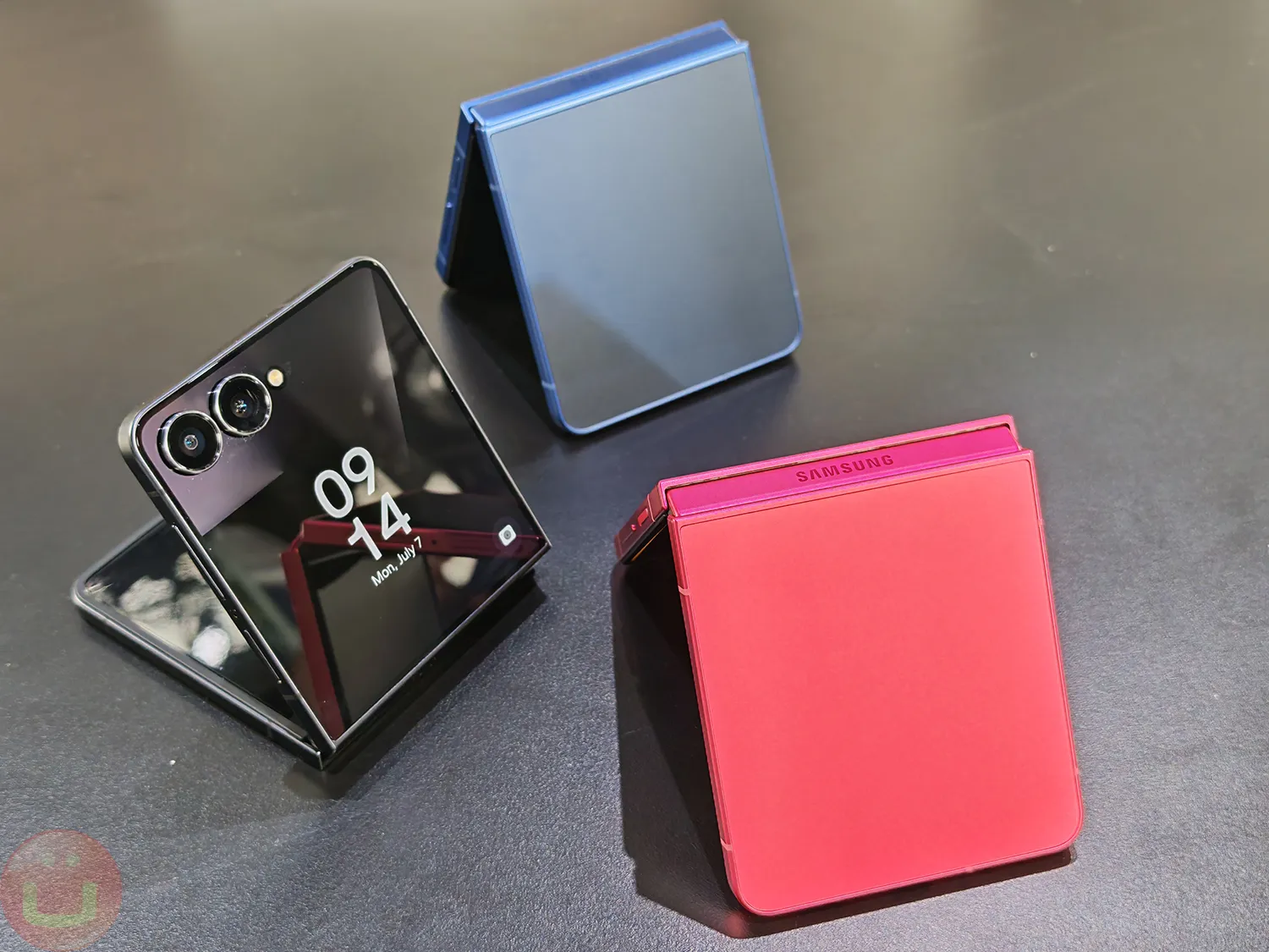 Samsung Galaxy Z Flip 7 Hands-On: Câmeras Aprimoradas e Telas Maiores